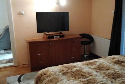 Casă cu 4 camere cu Teren 440 Mp în Central - 7