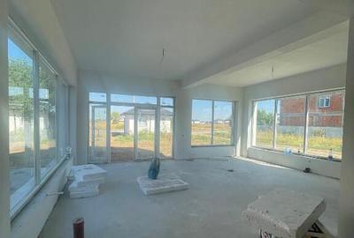 Spatiu comercial cu toate utilitatile\zoa buna/3 locuri parcare - 5