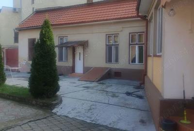 Vand doua case - 2