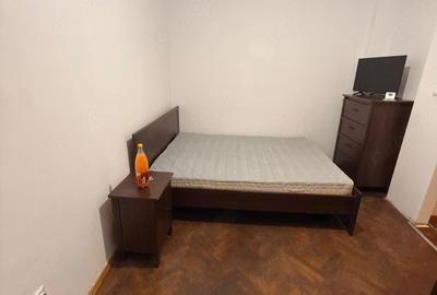 Garsonieră decomandată în Unirii - 1