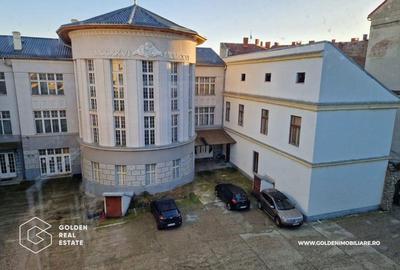 Apartament o camera, 70 mp, ultracentral, cladirea Catedralei Catolice