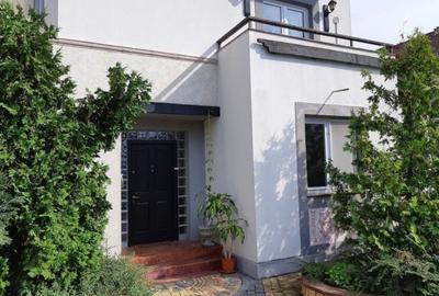 Vila de vanzare | sauna, piscina si curte | Pipera | Iancu Nicolae