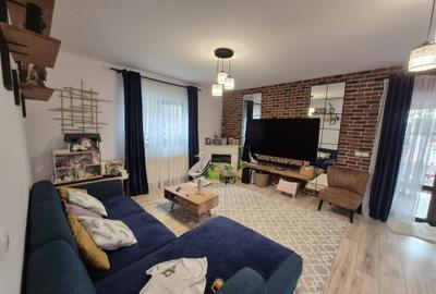 Duplex cu 4 camere cu Canalizare în Cug - 3
