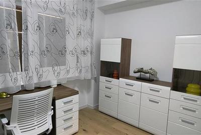 Apartament cu 4 camere decomandat, mobilat în Central - 17