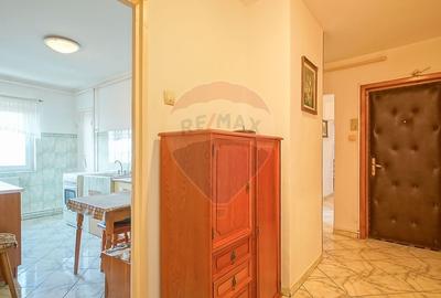 Apartament cu 3 camere decomandat, mobilat în Central - 4