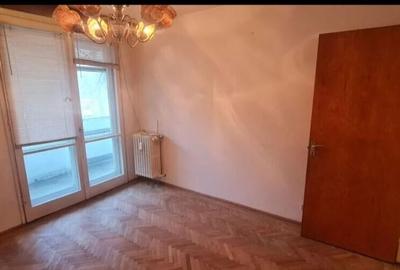 Apartament cu 3 camere semidecomandat în Titan - 4