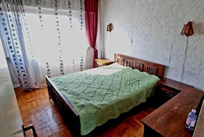Apartament cu 4 camere decomandat în Central - 3
