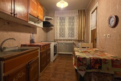 Apartament cu 3 camere decomandat, mobilat în Titan - 2