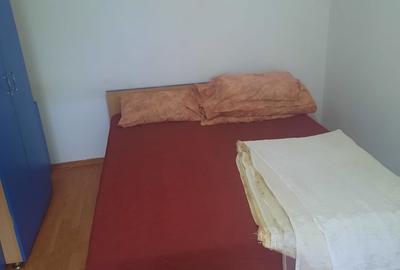 Garsonieră decomandată în Petros