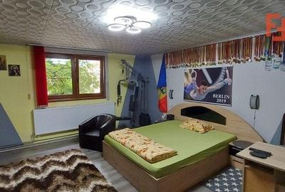 Casa individuala, 6 camere, curte comuna, zona Kiriac - Kaufland - 18