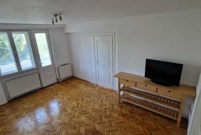 Apartament cu 2 camere decomandat în Ultracentral