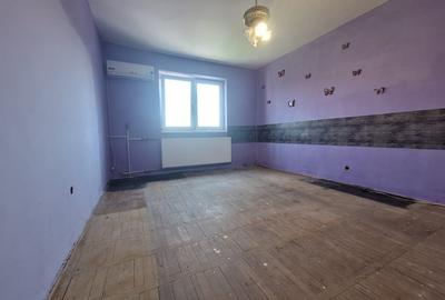 Apartament 1 camera, 21 mp, decomandat, etaj 4, zona Buziasului
