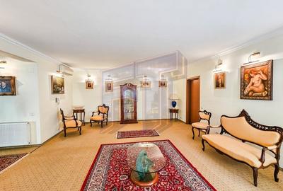 Casă cu 9 camere cu Canalizare în Capitale - 15