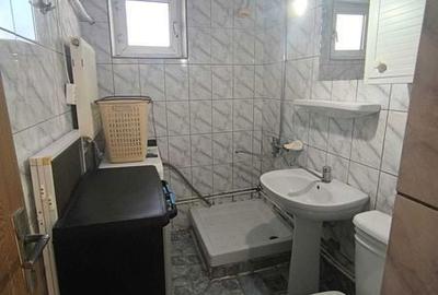 Apartament cu 2 camere semidecomandat în Micro 6 - 5
