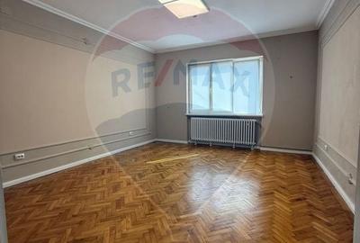 Apartament cu 3 camere la casa de inchiriat - 3
