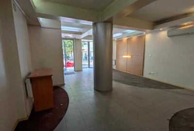 Spatiu de inchiriat, parter , zona centrala, bld. Mircea cel Batran - 7