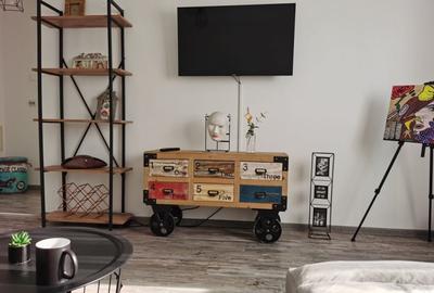 Apartament de 3 camere, luminos, aproape metrou – zona centrala - 1