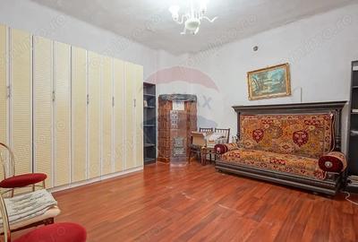 Casă cu 2 camere cu Teren 104 Mp în Schei - 2