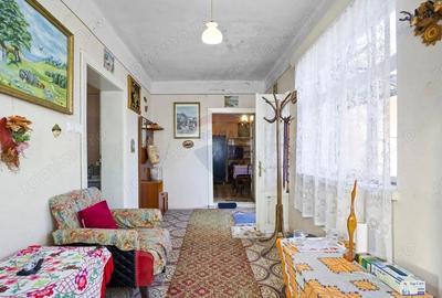 Casa de vanzare, pozitie excelenta, la intrare in Loc. Galsa - 1