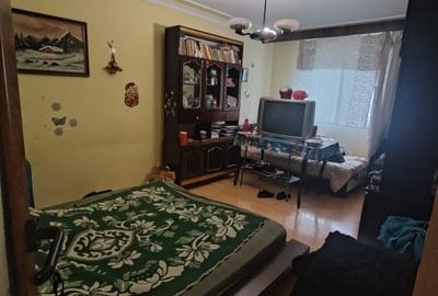 Nicolina 1- Apartament 3 camere decomandat, etajul 3/4 - 1