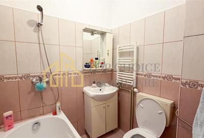 GARSONIERA CU TERASA - BLOC 1938 RECONSOLIDAT IN 83 - STEFAN CEL MARE - 12