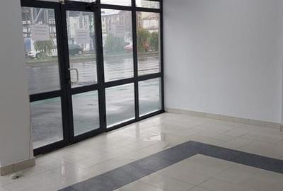Spatiu comercial - vis a vis de Hilton - 3