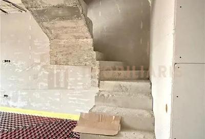 Casă cu Teren 100 Mp în Central