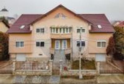 Casa / Vila cu 5 camere de vanzare in zona Braytim