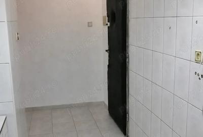 Garsonieră decomandată în Aradului - 3