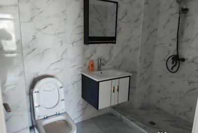 Apartament cu 3 camere decomandat în Central - 3