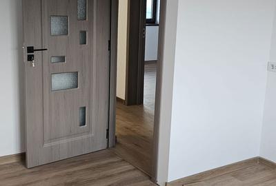 Casă cu 4 camere în Central - 2