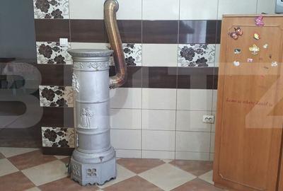 Casă cu 6 camere cu Teren 250 Mp în Central - 9