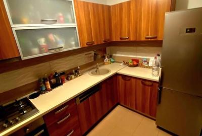 Apartament cu 3 camere decomandat în 13 Decembrie - 11