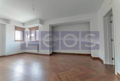 Apartament cu 3 camere semidecomandat în P-ța Dorobanți - 12