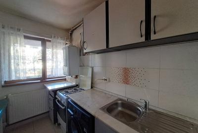 GARSONIERA / 1990 / DECOMANDATA / 42 mp /ET. 1 / STR. MAMULARI / PIATA UNIRII - 16