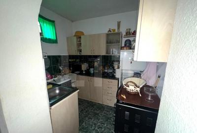 Casa de vanzare, 374 mp, strada Baritiu - 16