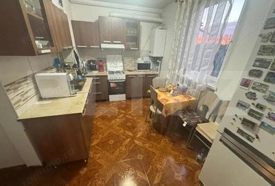 Apartament cu 3 camere decomandat în Cloșca - 3