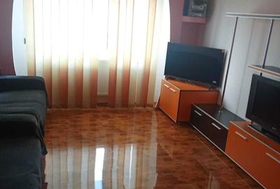 Apartament cu 3 camere decomandat în Central - 3