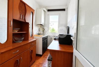 Apartament cu 3 camere semidecomandat, mobilat în Cornișa - 4