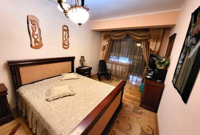 Casă cu 6 camere cu Teren 310 Mp în Ultracentral - 2