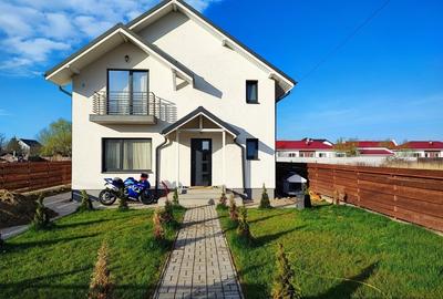 Vila Individuala 200Mp si Teren 800Mp complet mobilata si utilata/Direct Proprie