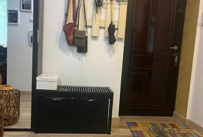 Apartament Cu 3 Camere Semidecomandate - Etaj 1- Zona Ultracentrala - 1