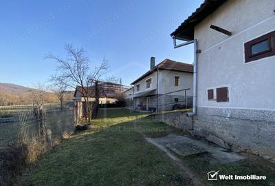 Casă individuală cu 4 camere cu Teren 8000 Mp în Ciucea - 2