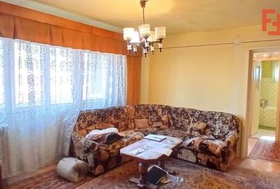 Apartament cu 3 camere semidecomandat, mobilat în Complex Studențesc - 7