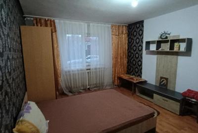 Garsoniera de inchiriere strada Cabanei termen lung - 2