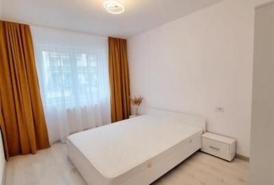 Apartament cu 3 camere decomandat în Tractorul - 6