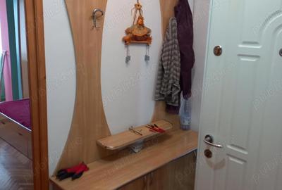 Apartament cu 3 camere decomandat în Rogerius