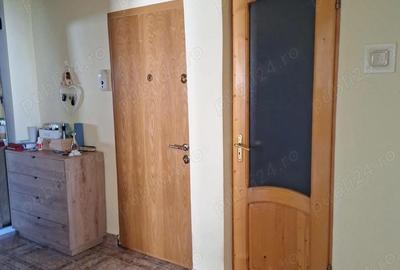 Apartament cu 3 camere semidecomandat în Fălticeni - 6