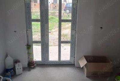 Casă cu 4 camere în Central - 3