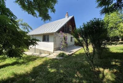 Casa Subsol+Parter +Mansarda 185 mp si teren intravilan 1670mp-Prahova